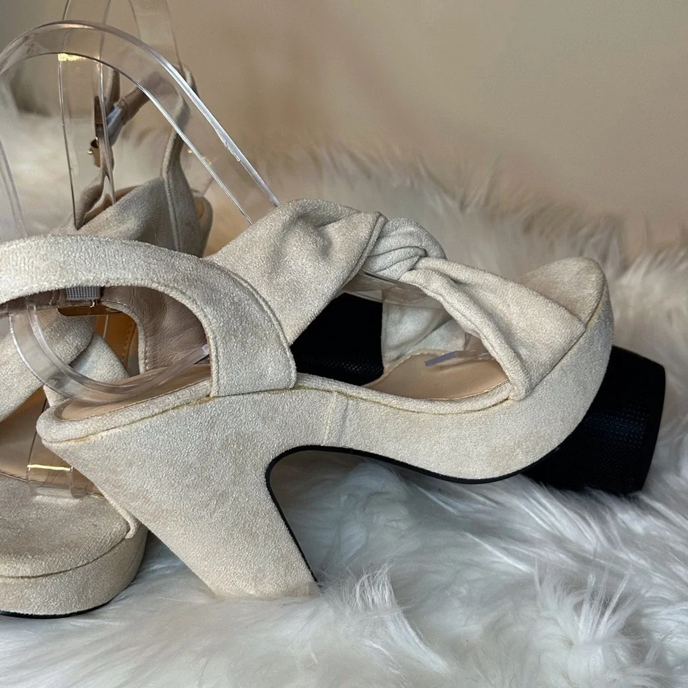 Cream Platform Shoes with Strappy Design and Open Toe